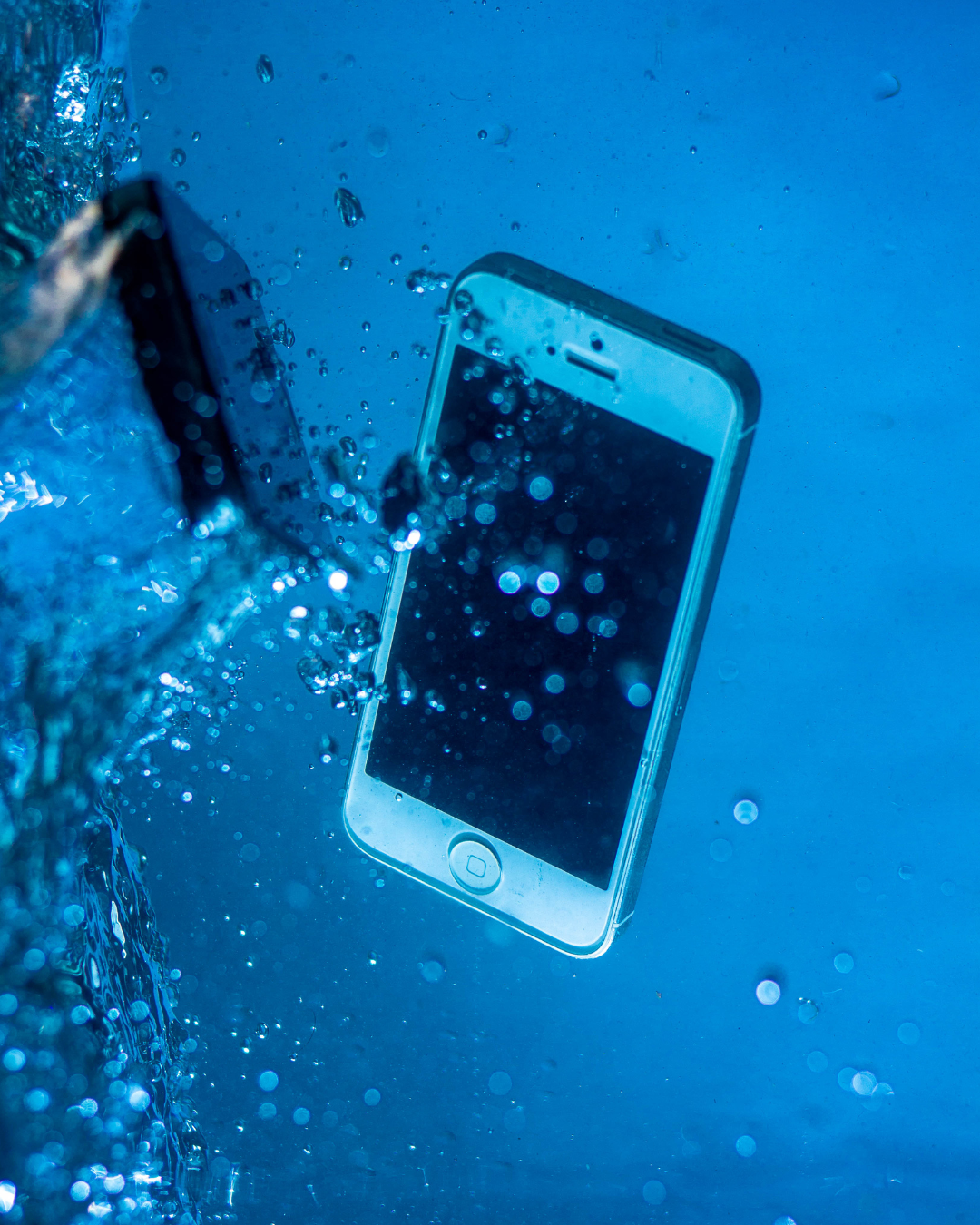 水没iPhoneも売れる！赤ランプ高価買取のコツ